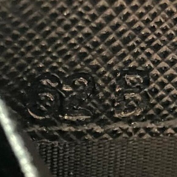 Prada Saffiano Leather Zip Around Long Wallet Vintage EUC Looks Brand New - Picture 9 of 13